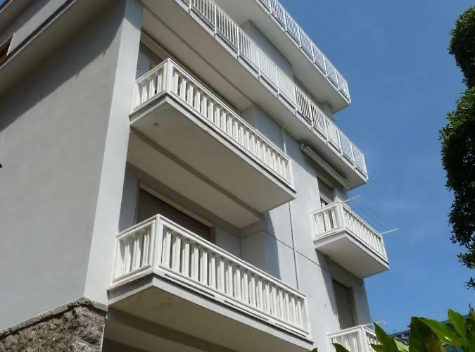 Flamingo & Cactus By The Sea 아파트