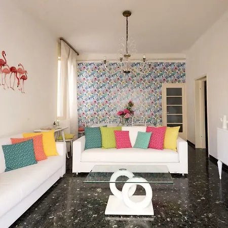 Flamingo & Cactus By The Sea * ليفانتو
