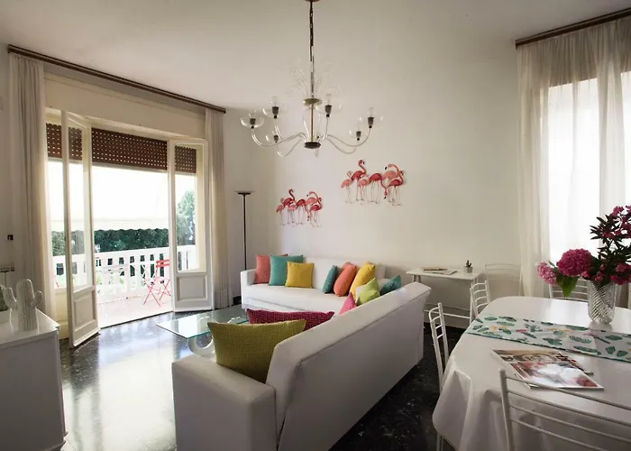 Flamingo & Cactus By The Sea Appartement